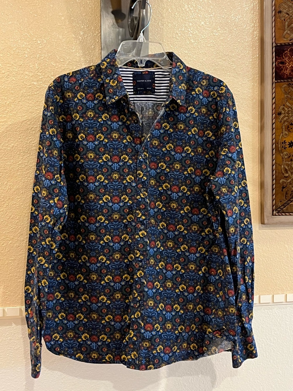 Porter & Ash Floral Print Button-Up shirt. 100% cotton. Navy blue yellow red. L - Picture 2 of 10